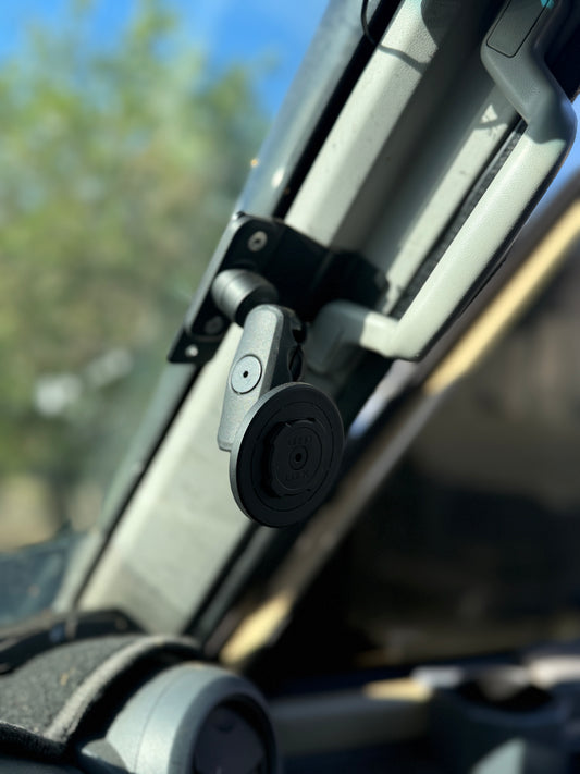 RHS Pillar Bracket - To Suit Quad Lock