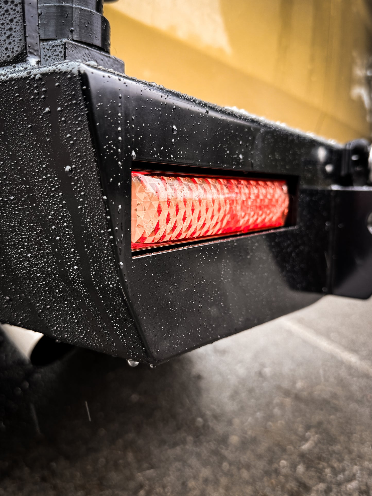 75/78 Series Rear Bar