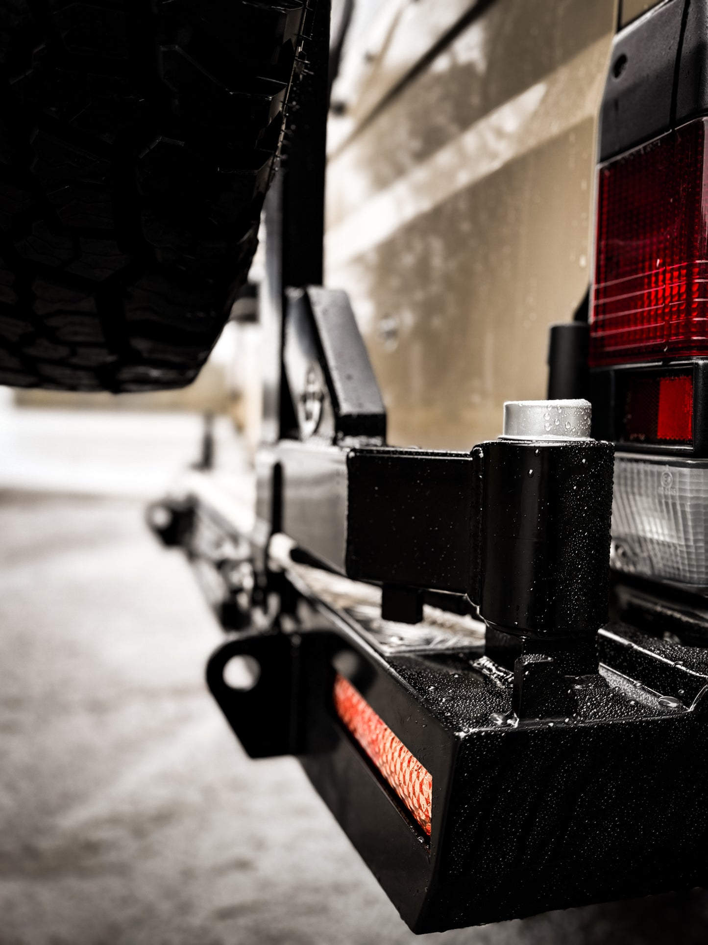 75/78 Series Rear Bar