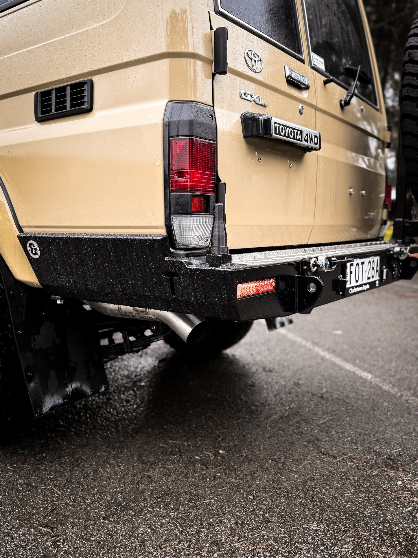 75/78 Series Rear Bar
