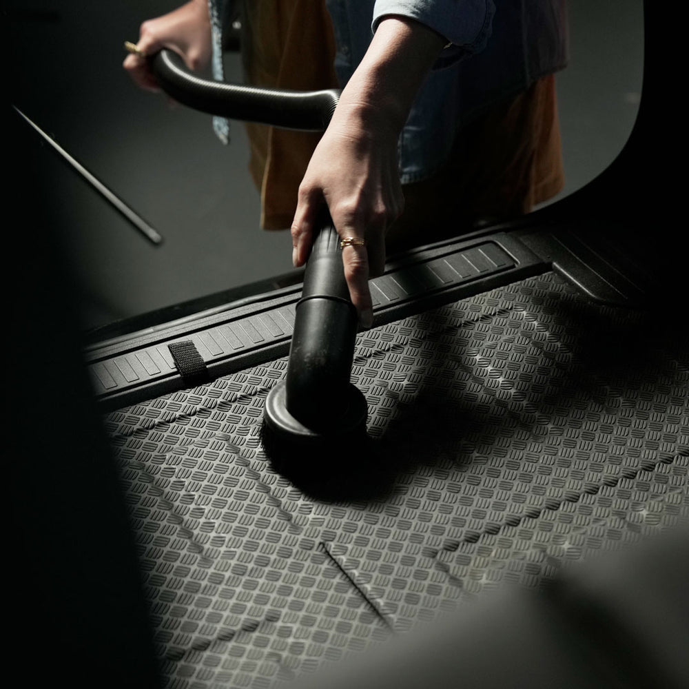BLAHST K21 Wall-mounted vacuum